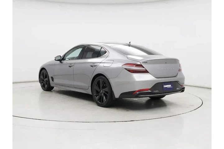 $31998 : Genesis G70 2023 2.0T 4dr Se image 2