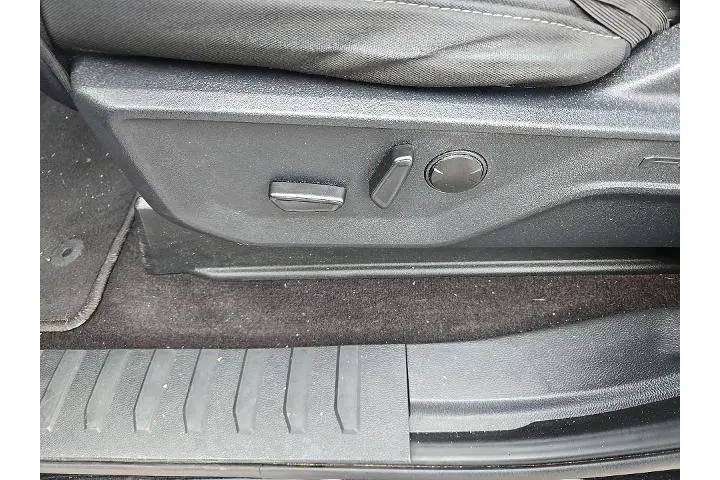 $36983 : Ford F-150 2022 4x4 XLT 4dr image 5