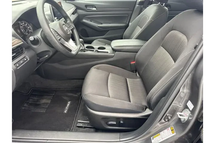 $19520 : Nissan Altima 2025 2.5 SV 4d image 9