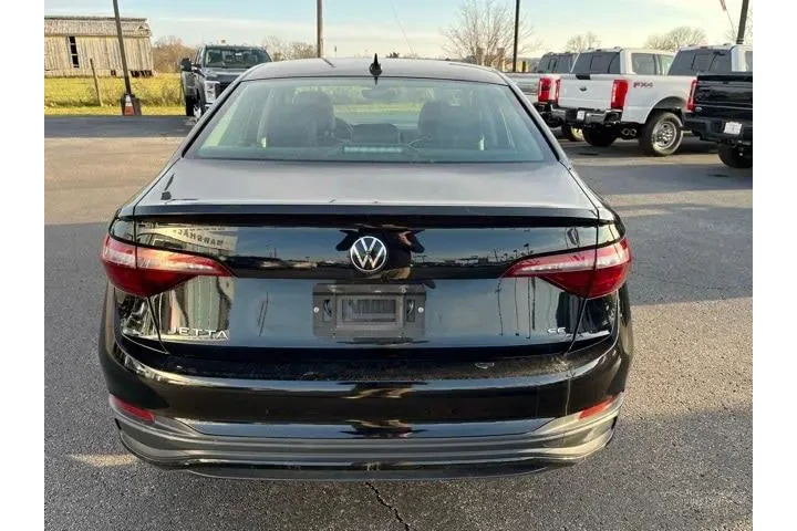 $17910 : Volkswagen Jetta 2024 SE 4dr image 5