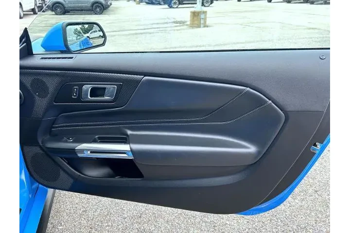 $32995 : Ford Mustang 2024 EcoBoost P image 8