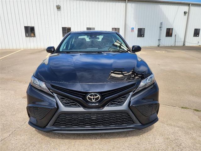 $24998 : 2021 Camry image 2