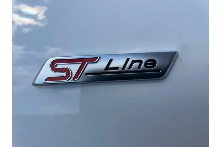 $19291 : Ford Escape 2023 ST-Line 4dr image 6