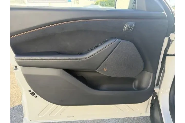 $27995 : Ford Mustang Mach-E 2022 AWD image 10