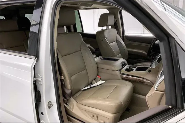 $16490 : GMC Yukon XL 2019 4x4 SLT 4d image 7