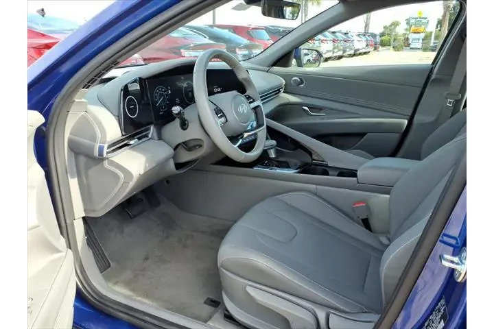 $27250 : Hyundai ELANTRA 2025 SEL Con image 5