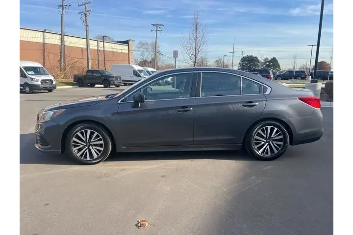 $16930 : Subaru Legacy 2019 AWD 2.5i image 8
