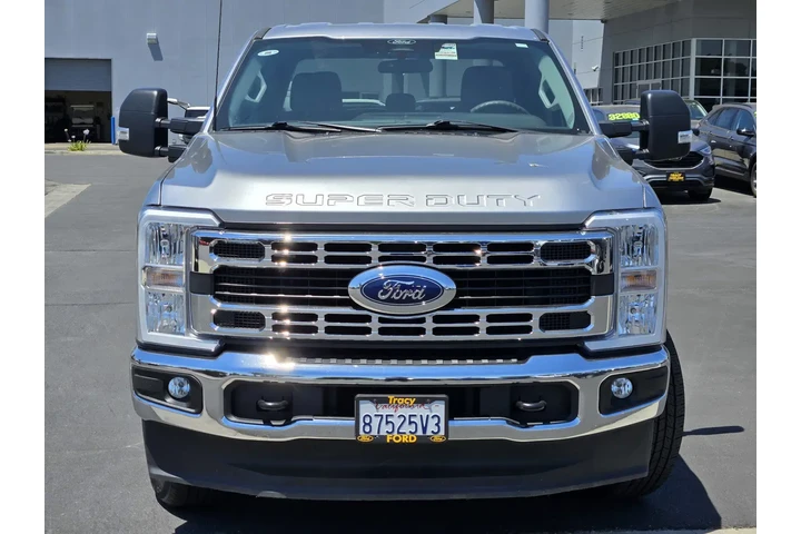 $52990 : Ford F-250 Super Duty 2024 4x4 image 2