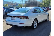 $23690 : Honda Accord 2024 LX 4dr Sed thumbnail