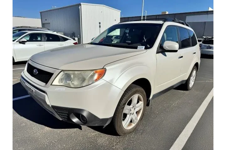 $5990 : Subaru Forester 2009 AWD 2.5 image 1