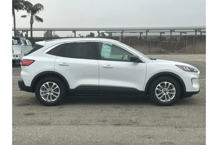 $20410 : Ford Escape 2022 SE 4dr SUV image 2