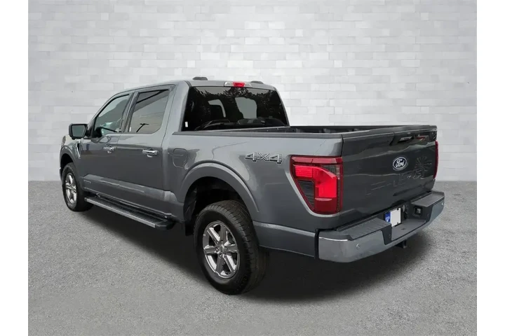$33840 : Ford F-150 2024 4x4 XLT 4dr image 6