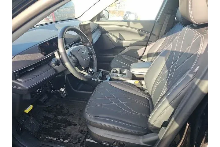 $29000 : Ford Mustang Mach-E 2025 Sel image 7