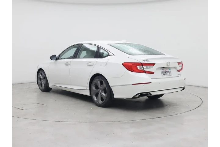 $21998 : Honda Accord 2018 Touring 4d image 2