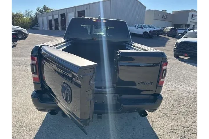 $39953 : Ram 1500 2022 4x4 Rebel 4dr image 7