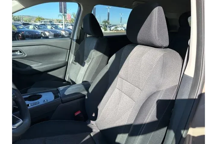 $23991 : Nissan Rogue 2024 SV 4dr Cro image 6