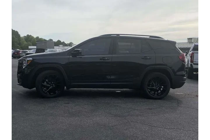 $25990 : GMC Terrain 2023 SLT 4dr SUV image 7