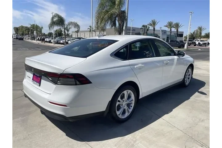 $23767 : Honda Accord 2023 LX 4dr Sed image 8