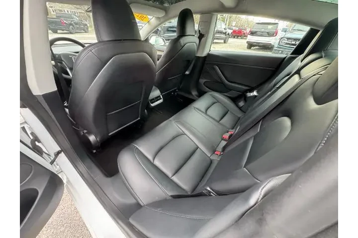 $25700 : Tesla Model 3 2023 4dr Sedan image 8