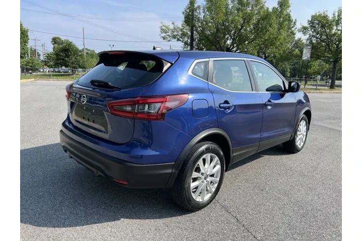 $11900 : 2021 Rogue Sport S image 6