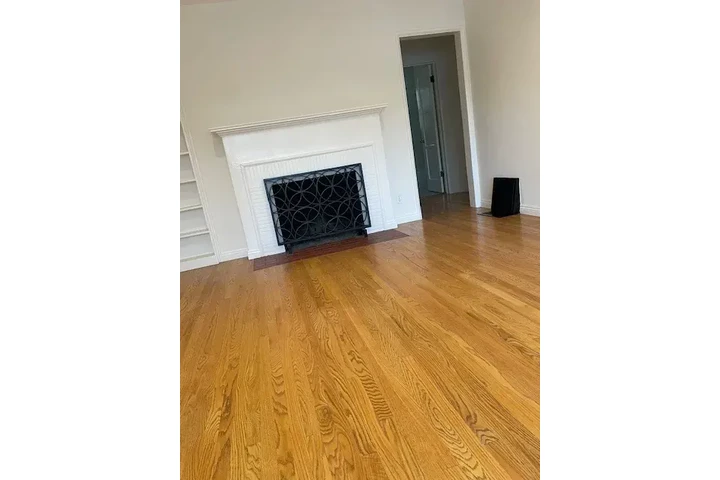 $1600 : NoHo Rental image 5