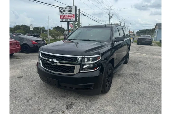 $15297 : 2017 Suburban LT image 2