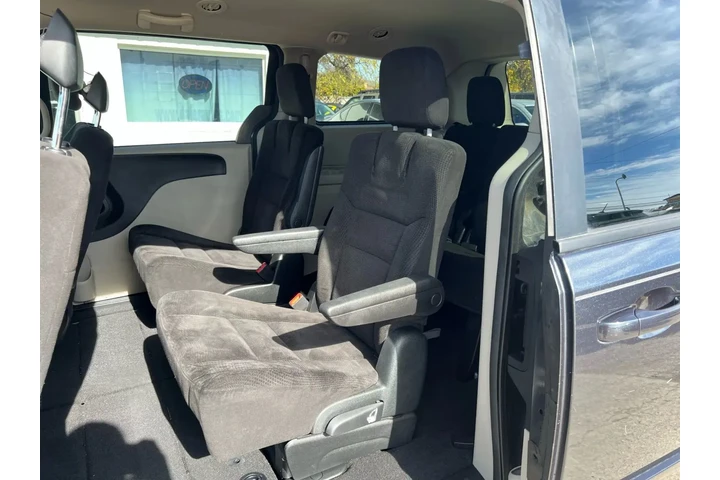 2014 DODGE GRAND CARAVAN PASS image 9