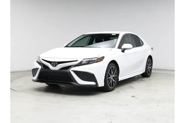 $26998 : Toyota Camry 2023 SE 4dr Sed image 4