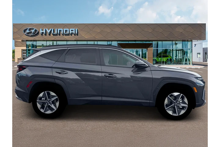 $29990 : Hyundai TUCSON 2026 SEL 4dr image 9