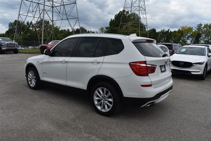 2016 BMW X3 xDrive28i image 10