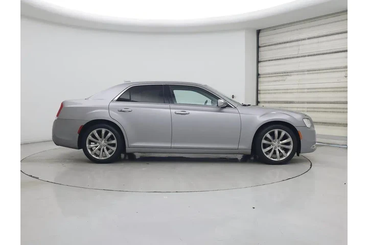 $15998 : Chrysler 300 2018 Limited 4d image 7
