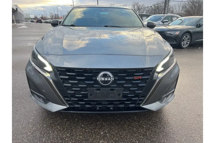 $18975 : Nissan Altima 2023 2.5 SR 4d image 3