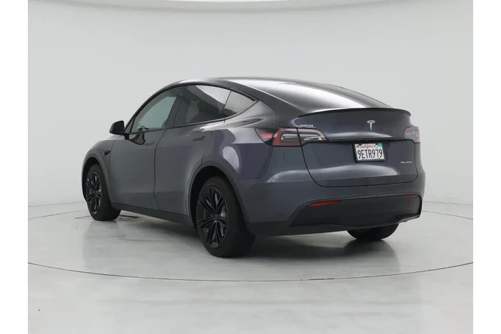 $33998 : Tesla Model Y 2023 AWD Long image 2