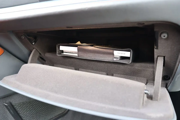 $65998 : 2019 i8 Roadster image 1