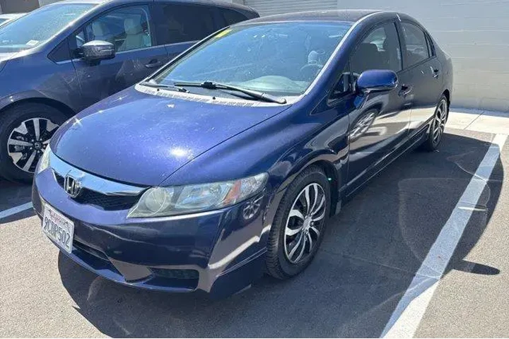$8888 : Honda Civic 2009 LX 4dr Seda image 1
