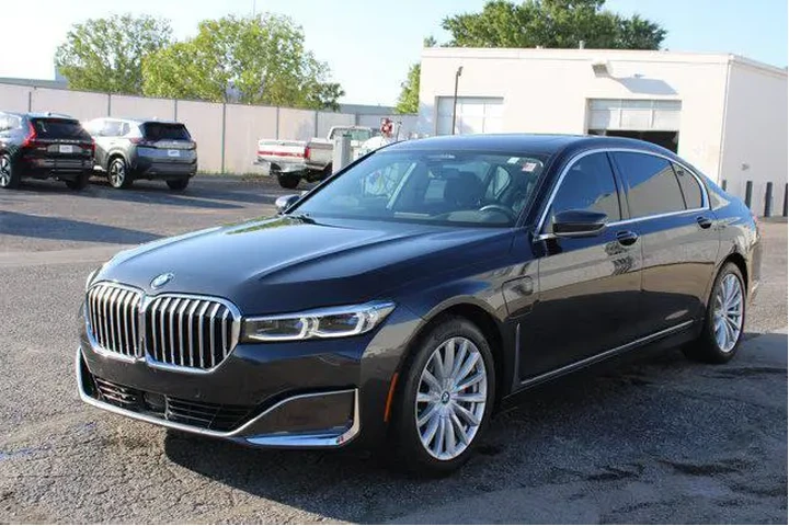 $35923 : BMW 7 Series 2020 AWD 745e x image 8
