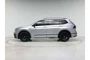 $17998 : Volkswagen Tiguan 2020 SE 4d thumbnail