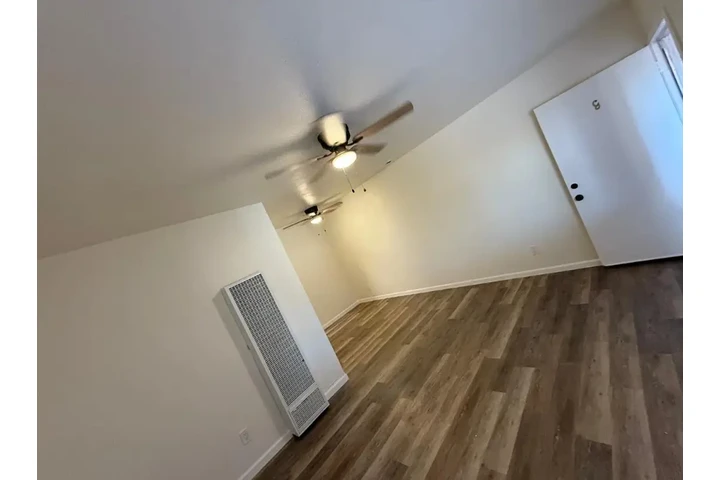 $1100 : Apartamento Disponible image 1