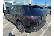 $30999 : Honda HR-V 2026 AWD LX 4dr C thumbnail