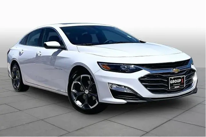 $20197 : Chevrolet Malibu 2024 LT 4dr image 2
