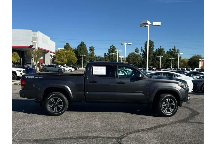 $30228 : Toyota Tacoma 2016 4x2 SR5 V image 3