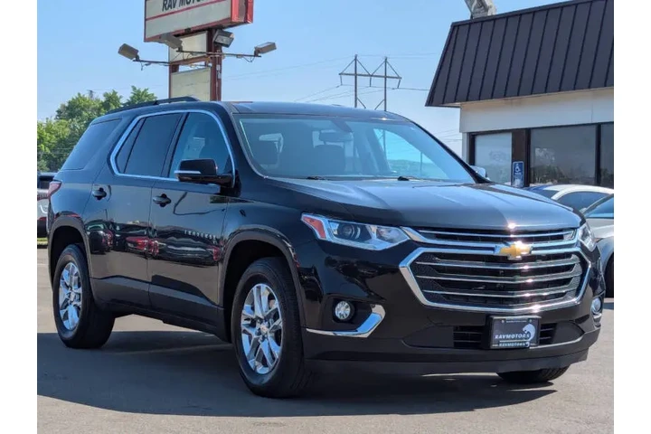$13995 : 2019 Traverse LT Cloth image 6