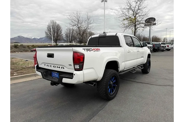 $31283 : Toyota Tacoma 2019 4x4 TRD S image 7
