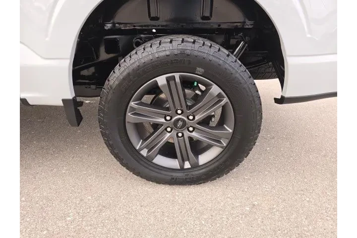 $34700 : Ford F-150 2023 4x4 XLT 4dr image 9