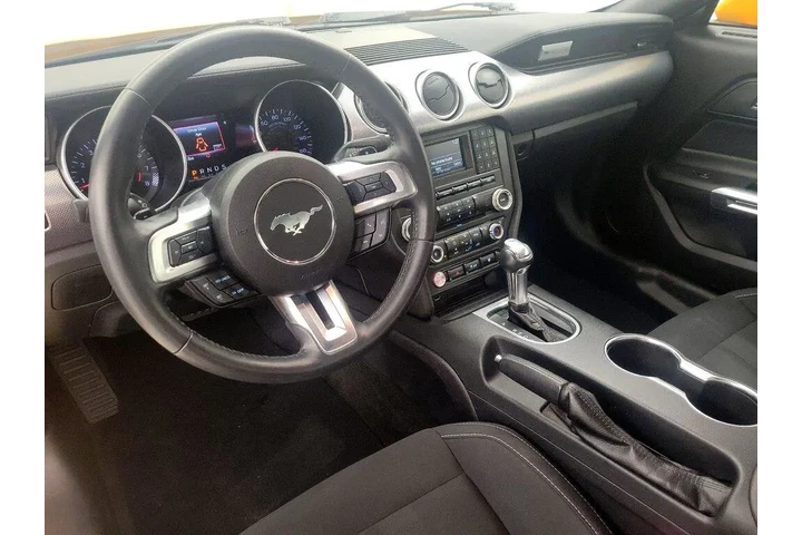 $31998 : Ford Mustang 2018 GT 2dr Fas image 9