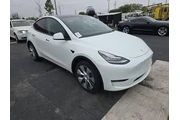 $30490 : Tesla Model Y 2023 AWD 4dr C thumbnail
