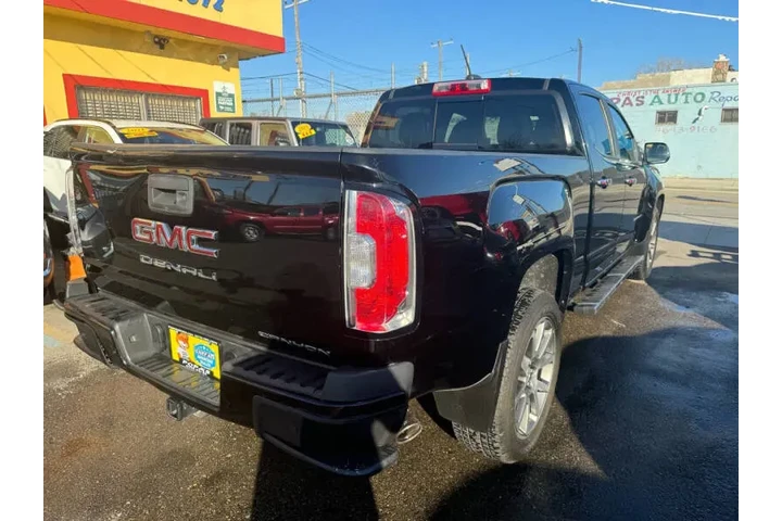 $31995 : 2021 GMC Canyon Denali image 8
