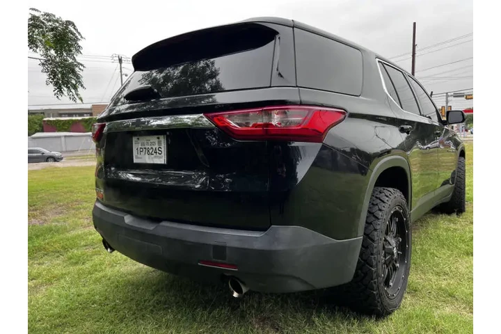 $17995 : 2018 Traverse LS image 4