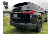 $17995 : 2018 Traverse LS thumbnail