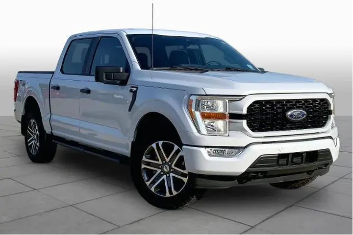 $32288 : Ford F-150 2021 4x4 XL 4dr S image 2